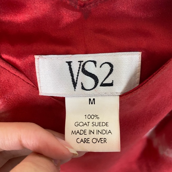 M 100% Goat Suede Vintage red tank crop by VS2 - Picture 2 of 7